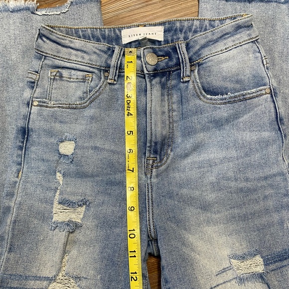 4/$16 Risen Jeans - Picture 11 of 12